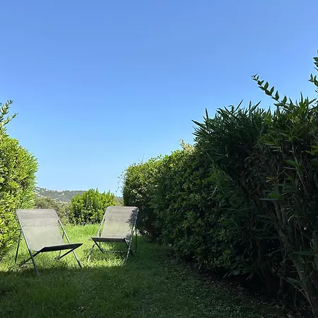 Climatise Avec Piscine Et Jardin A L'entree Du Golfe De St Tropez La Garonnette-Plage