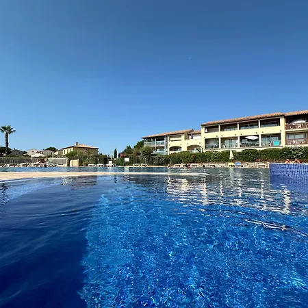 Climatise Avec Piscine Et Jardin A L'entree Du Golfe De St Tropez La Garonnette-Plage